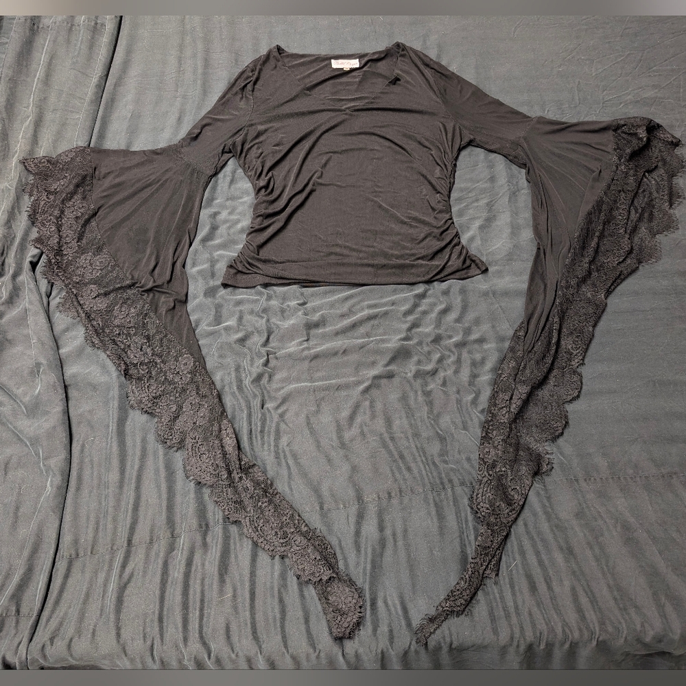 Belle Poque black mesh shirt with long, large, lace, witchy bell-draped sleeves - Picture 2 of 6